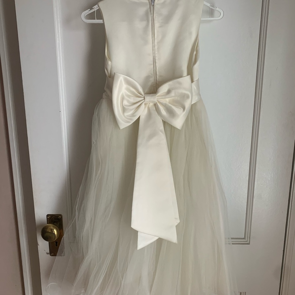 Ivory Dresses - Picture 5 of 5